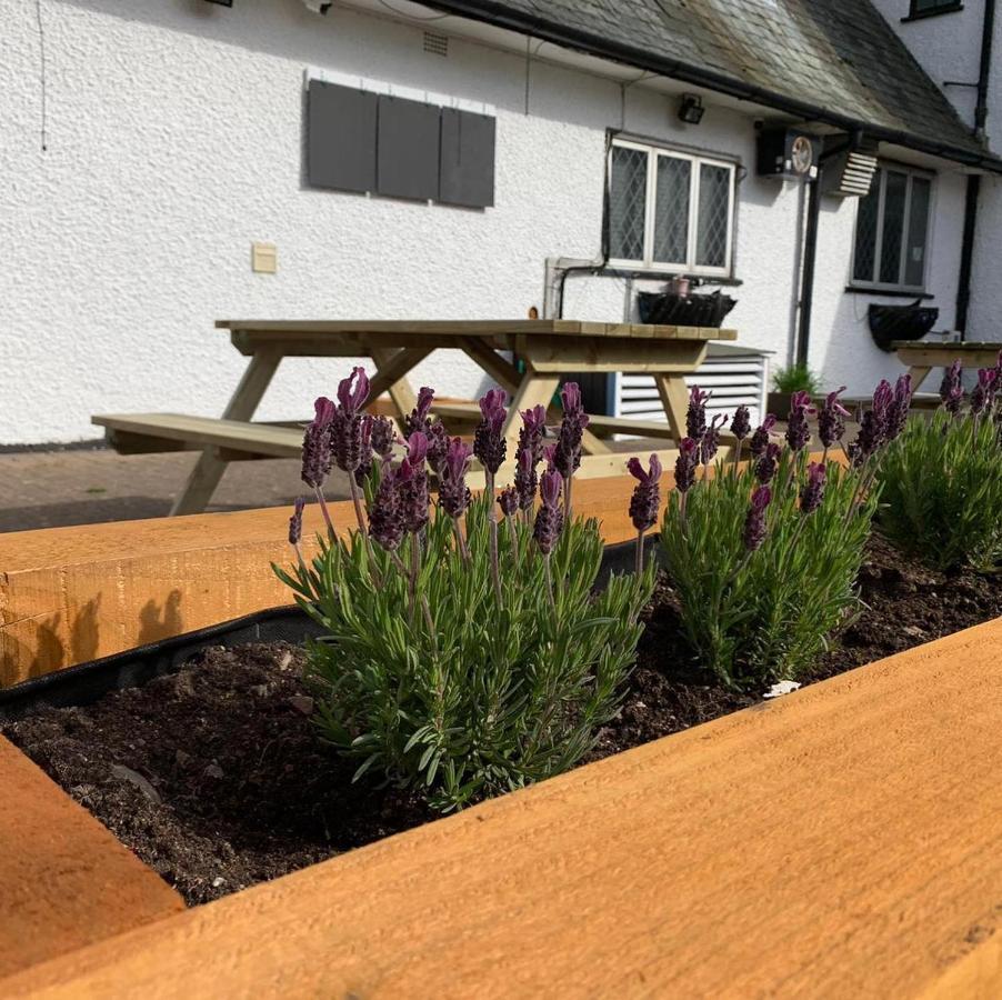 Hunters Lodge Hotel Gretna Green Exterior foto