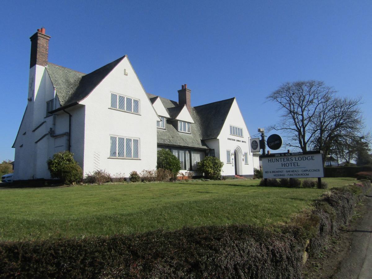 Hunters Lodge Hotel Gretna Green Exterior foto